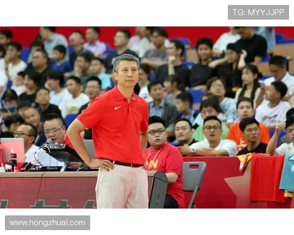 国家队迎来关键战役新帅首秀球迷期待全面复苏世界杯预选赛形势生变