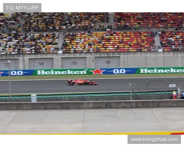 新赛季F1围场风云再起车队阵容调整引发争冠格局变化关注升温中